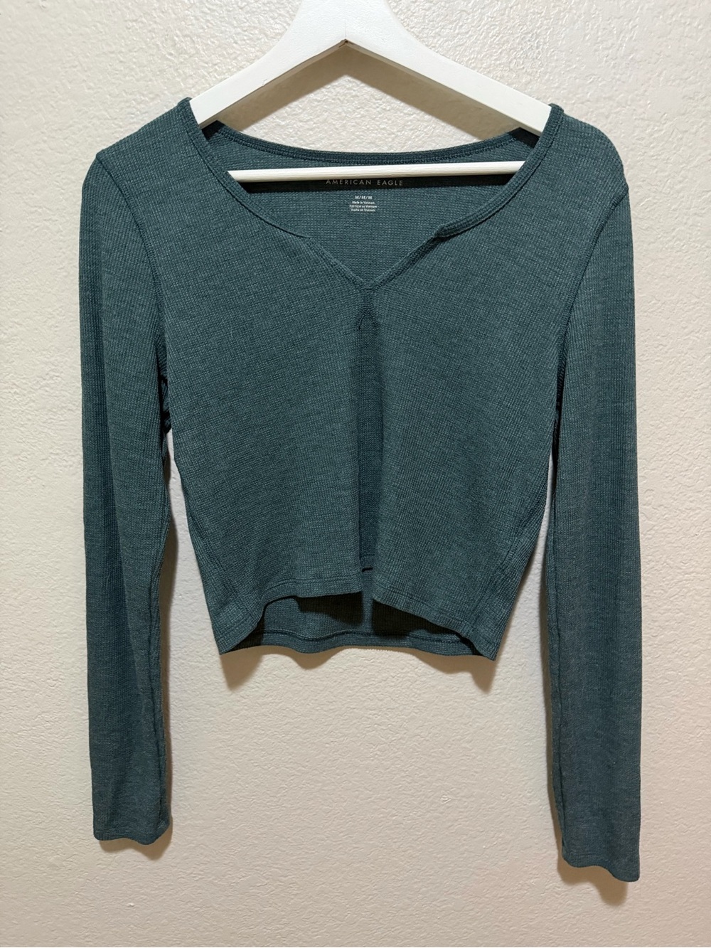 American Eagle Teal Blue Green Waffle Knit Cropped Long Sleeve Top Size Medium